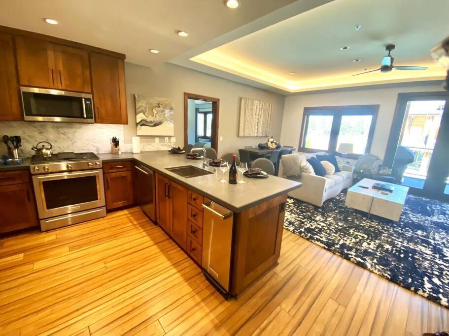 Ski In/Out - Zalanta - Great Location- 2 Hot Tubs - Heated Pool Саут Лейк Тахо Екстериор снимка